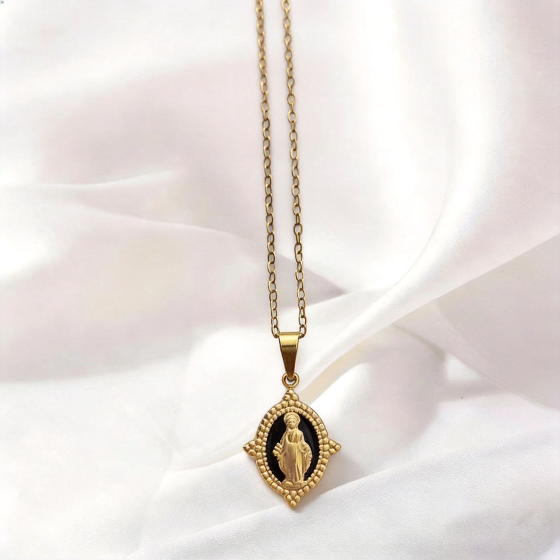Stainless Steel Virgin Mary Inlaid With Rhinestones And Dripping Oil Pendant Necklace