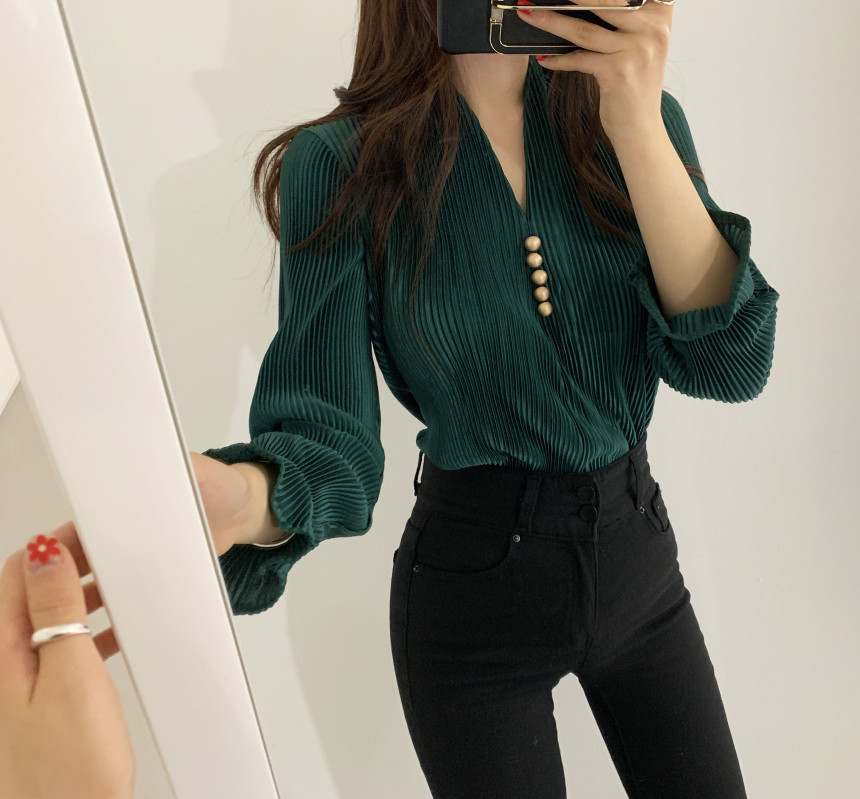 Button-decorated Loose And Versatile Flared Sleeve Shirt