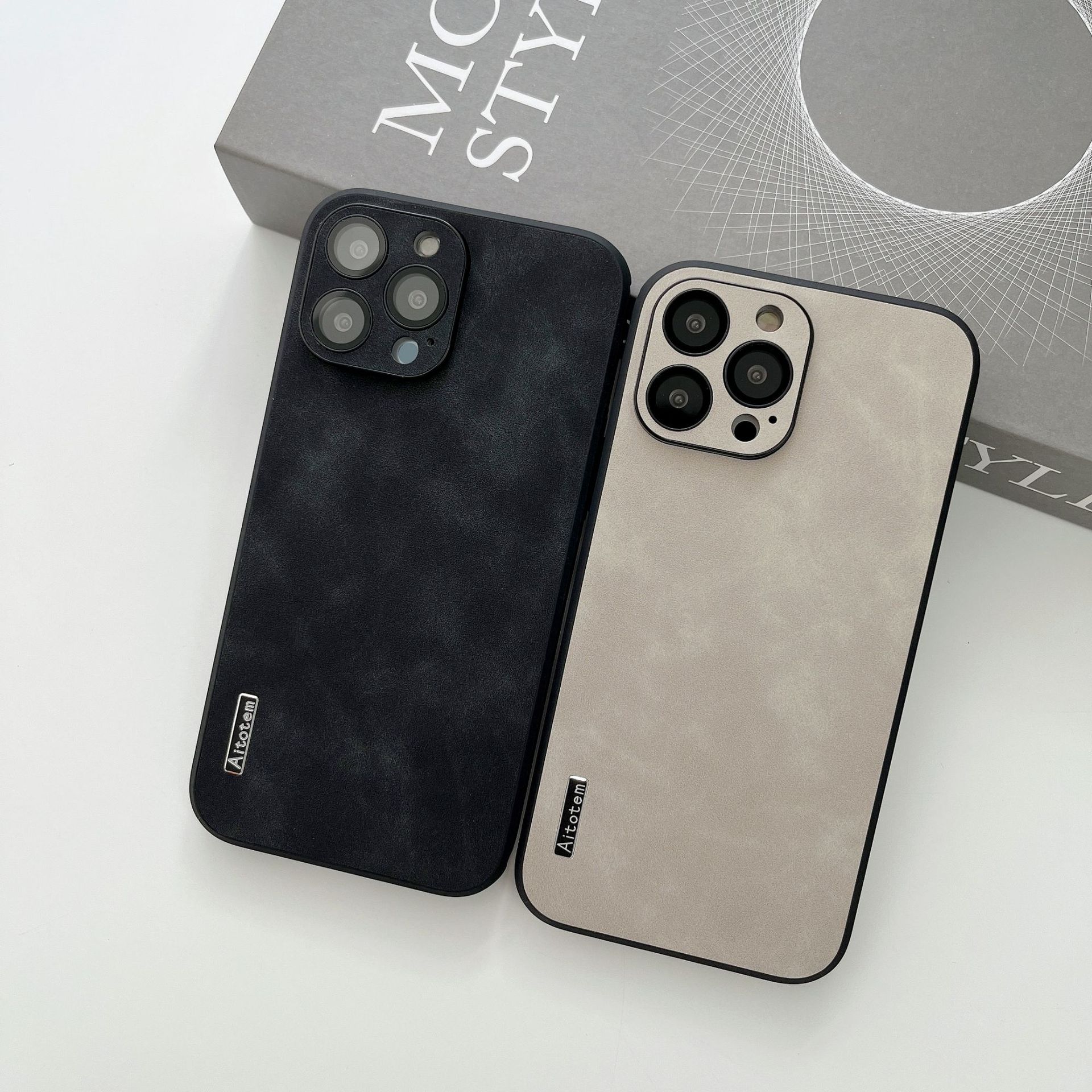Sheepskin Glass Phone Case - Image 5