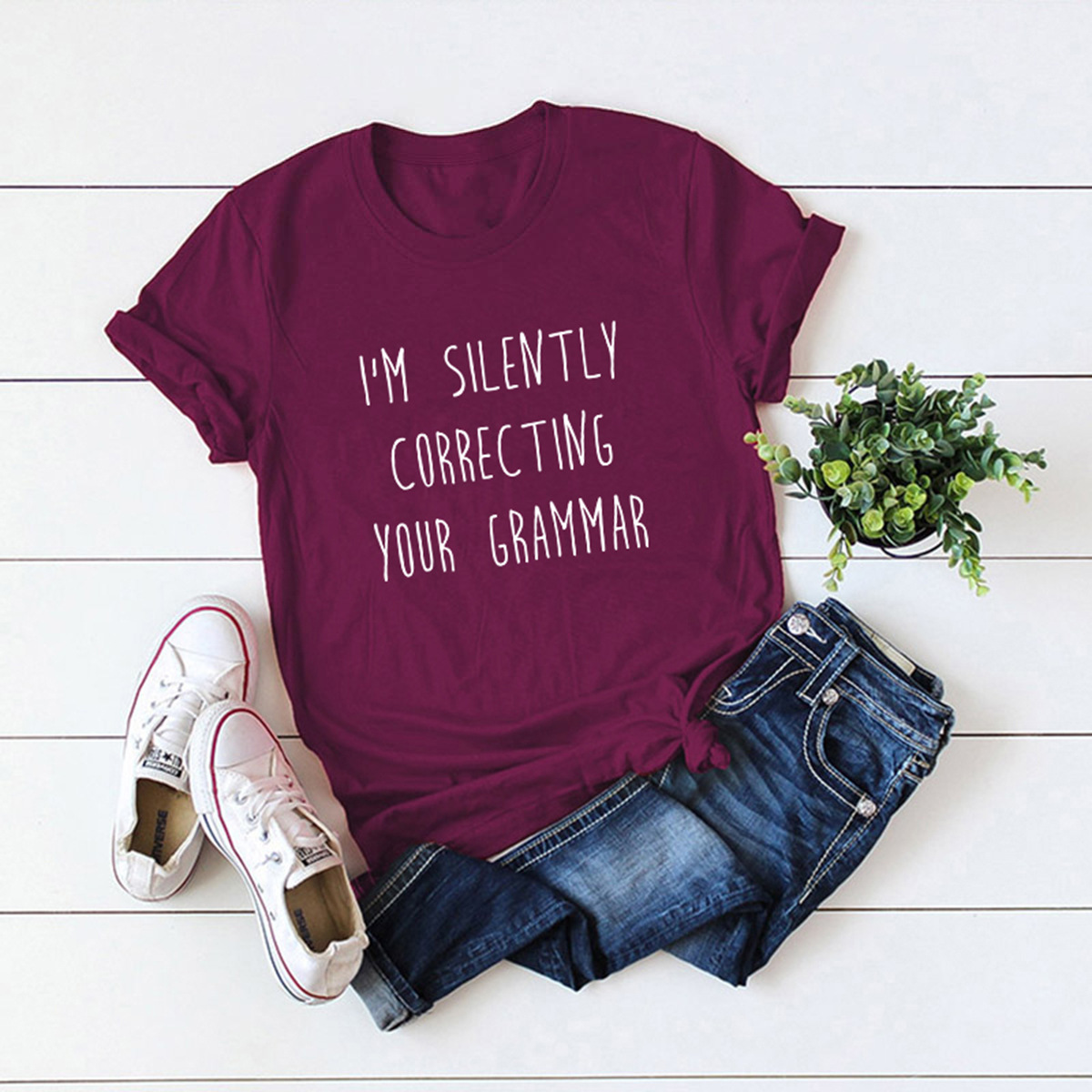 Title 3, Damen Sommer T-Shirt mit Rundhals und Buchstabe...