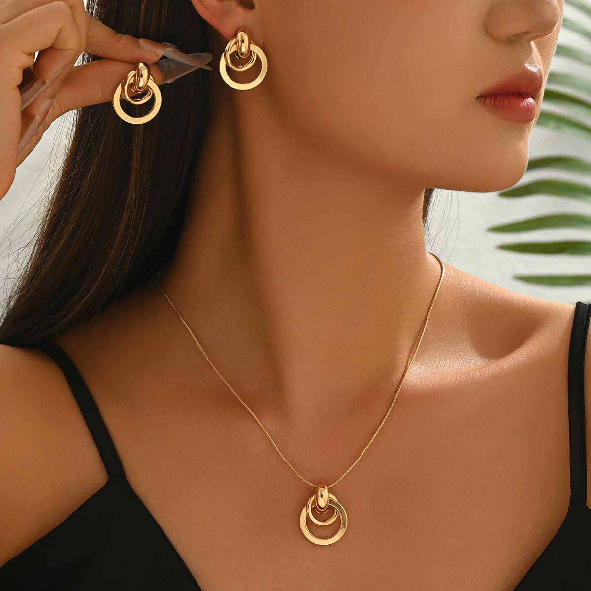 Hot Selling Cross-border European American Jewelry Set, Geometric Smooth Metal Design Necklace & Matching Earrings, Premium Versatile Daily Neck Ear Ornaments For Women
