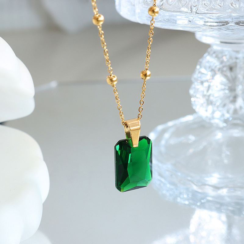 Emerald Zircon Pendant Necklace Earring Jewelry Set