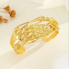 Vintage Luxury Carved Texture Gold Bracelet, Exquisite Peacock, Flower Patterned Bracelet - Gold - View 1