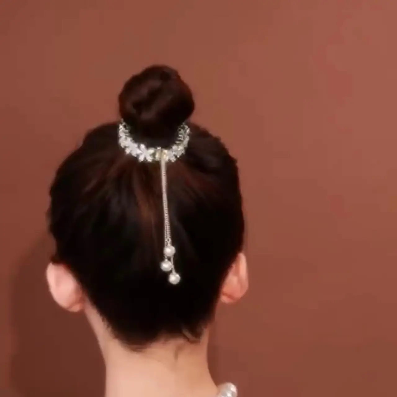 Hollow Pearl Ponytail Buckle Zircon Tassel