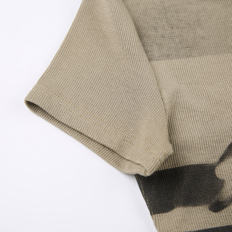 Women's Short Figure Flattering Short Sleeve Top