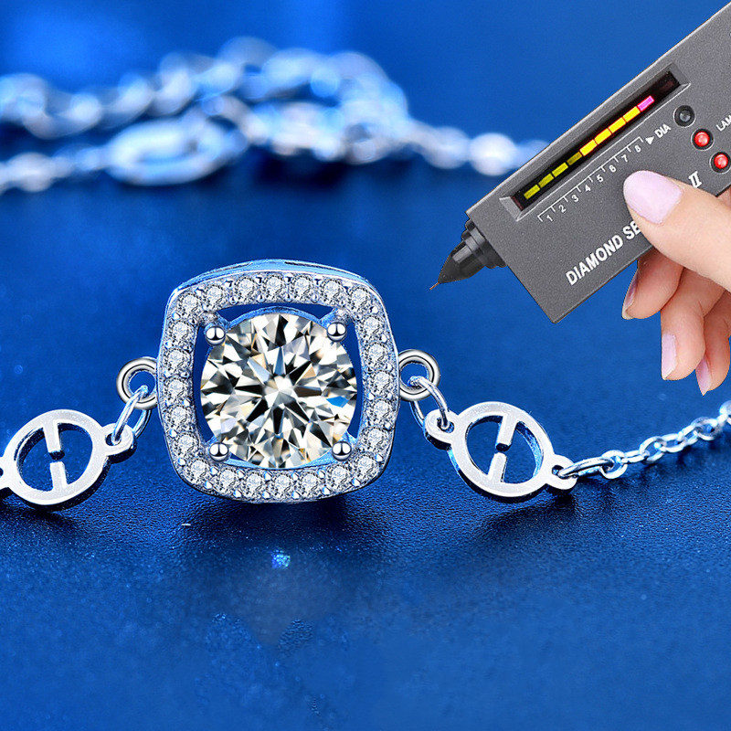 Women's Fashion Jewelry Moissanite Silver Bracelet