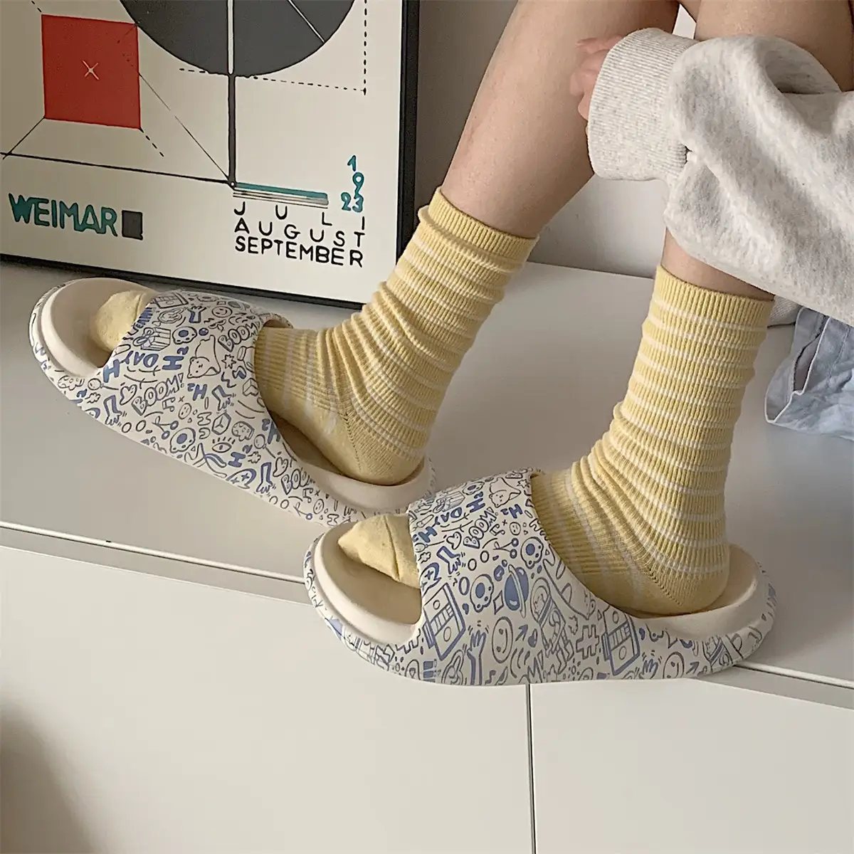 Women's Creative Anti-Slip Thick Sole Graffiti Slippers