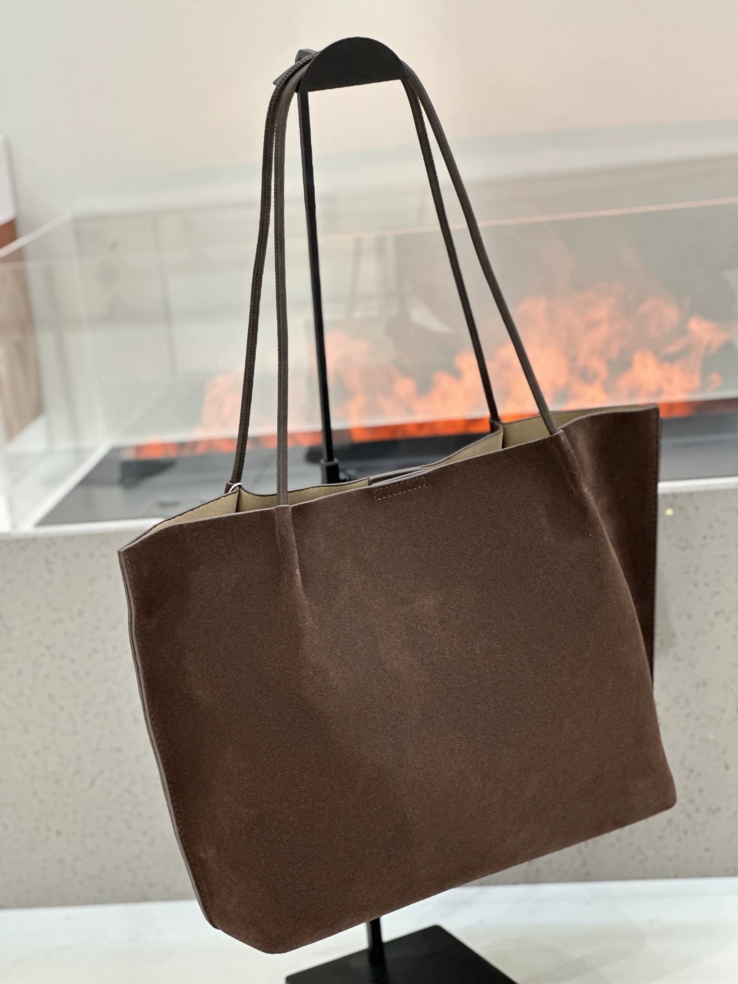 Sac fourre-tout en cuir mat simple automne-hiver personnalisé – Image 2