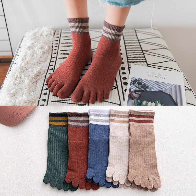 Title 3, Ladies mid-tube cotton five-finger socks