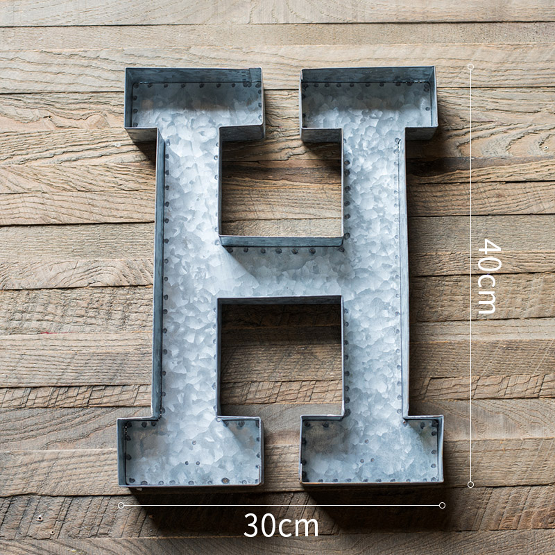 Tin letter flower box ornament wall hanging