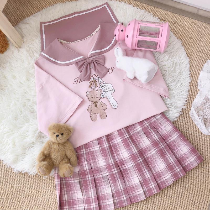 College Style Cute Short-sleeved Sailor T-shirt Pleated Skirt