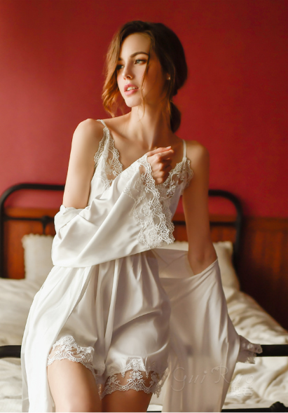 Title 19, Sexy silk nightdress