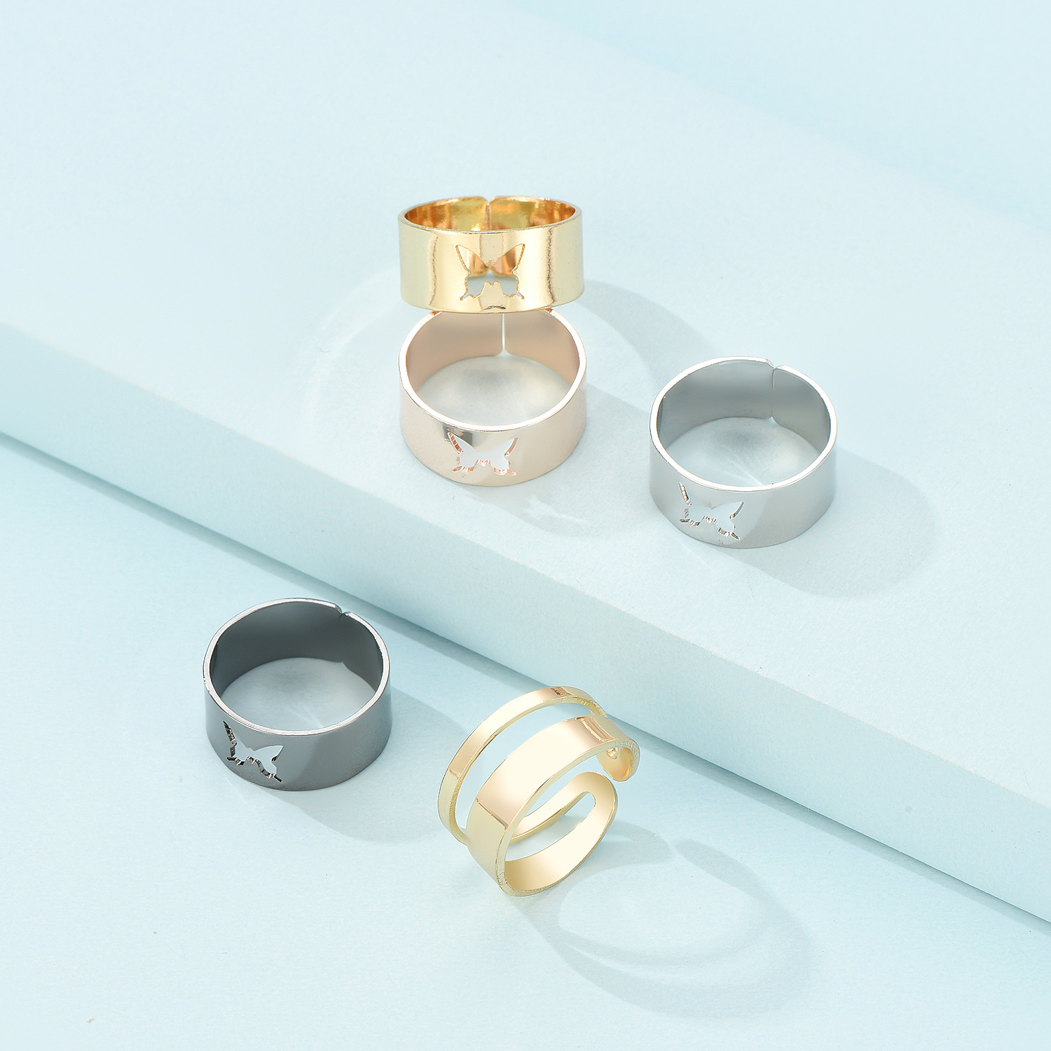 Personality Exaggerated Hollow Butterfly Joint Ring