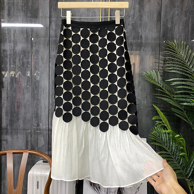 Women's Fashionable Temperament Water Soluble Stitching Slim Skirt