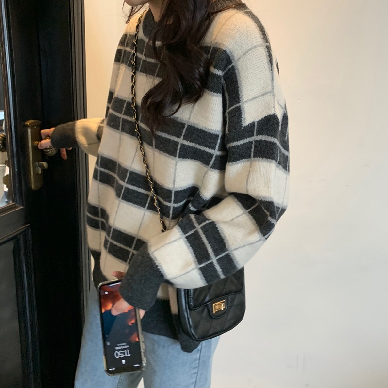 Title 5, Autumn And Winter Loose Retro Plaid Striped Swe...