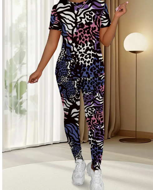 Women's  Printed Round Neck T-Shirt And Leggings Set