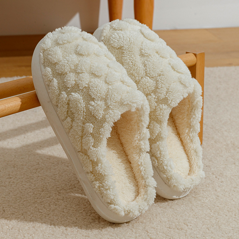Cozy Fluffy Fleece House Slippers for Winter - Picture 6 of 10
