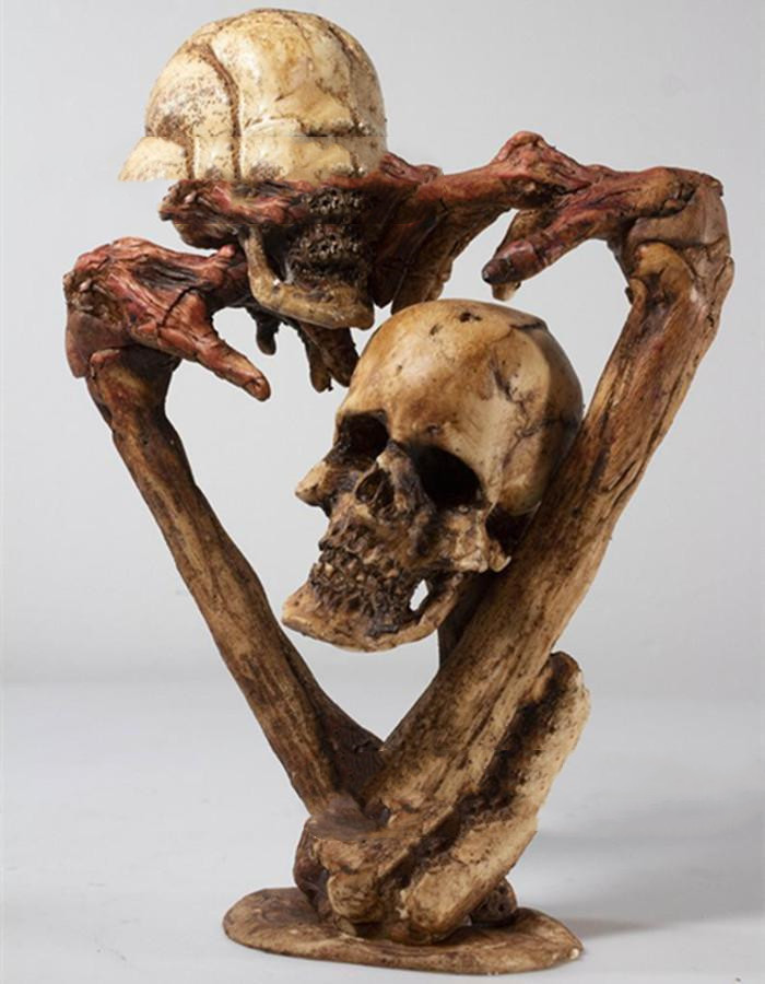 Eternal Heart Skull Resin Ornament (As shown-15cm)