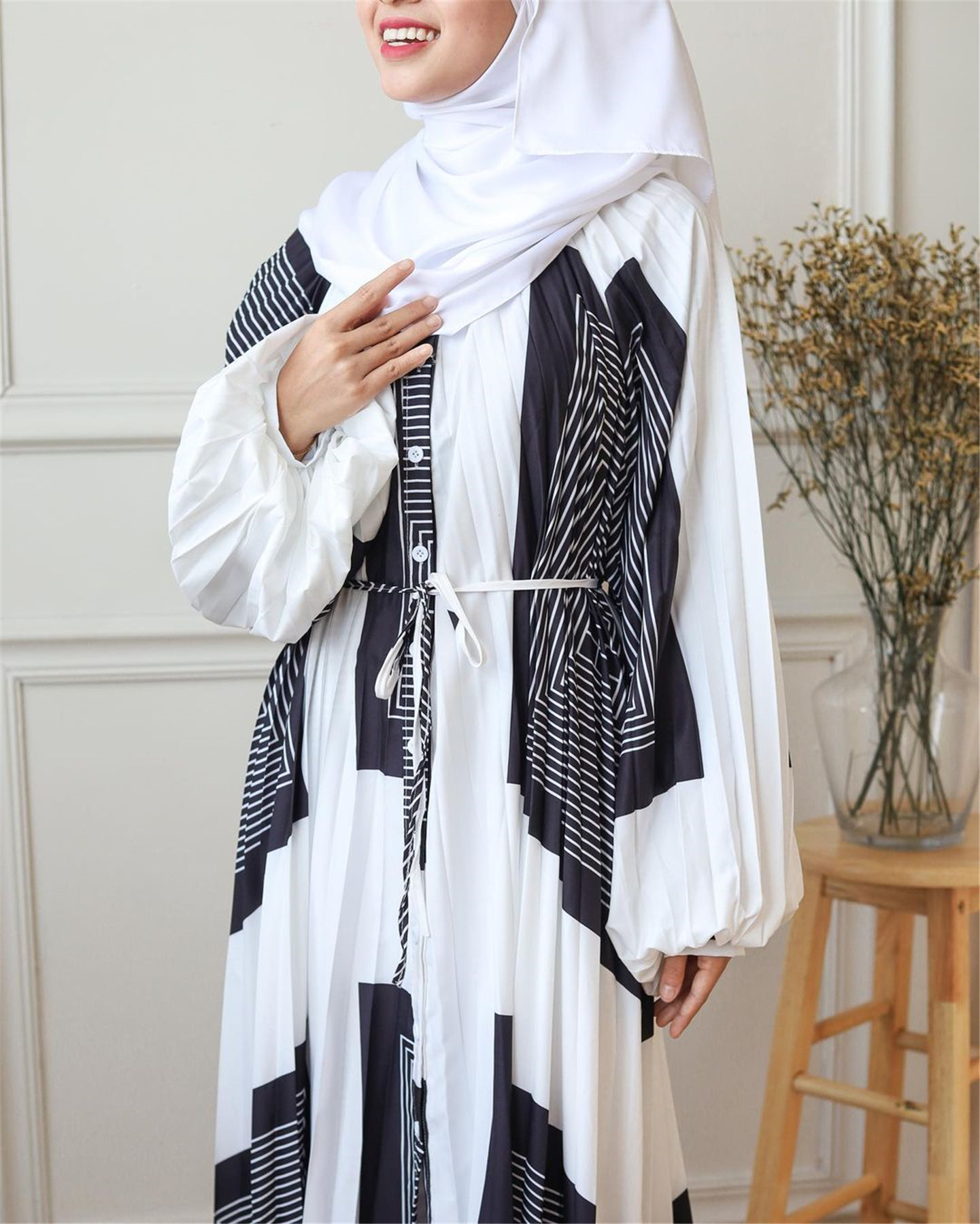 Title 2, Printed Long Dress Pleated Lantern Sleeve