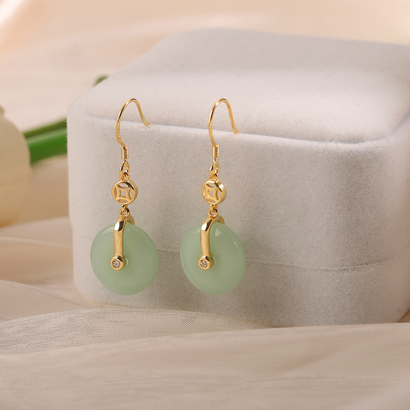 Women's Wind Safety Buckle Hetian Jade Earrings