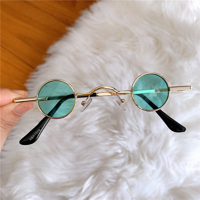 Title 5, Retro Sunglasses For Men And Women With Super S...