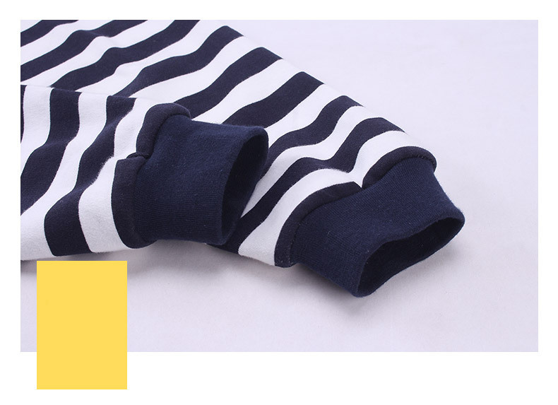 طقم بيجاما قطنية للأطفال بنقش كرتوني