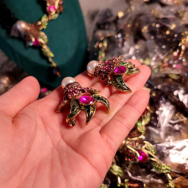 Vintage Purple Crystal Flowers And Leaves Heavy Industry Necklace