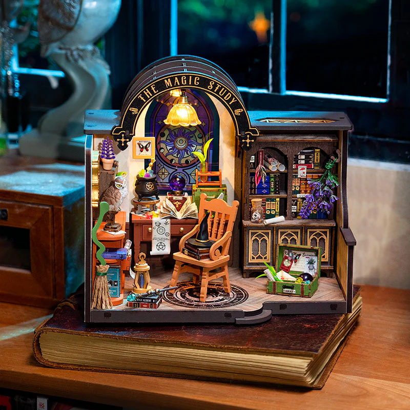 Rolife The Magic Study DIY Miniature House Display Set - Picture 8 of 8