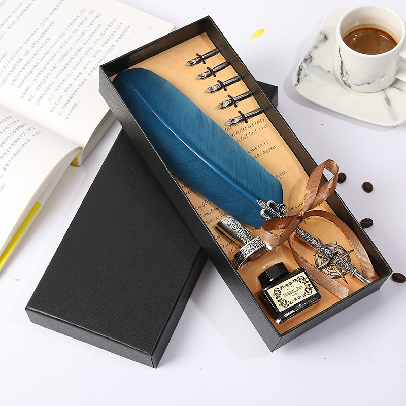 Shearing Crown Rod Feather Pen Set