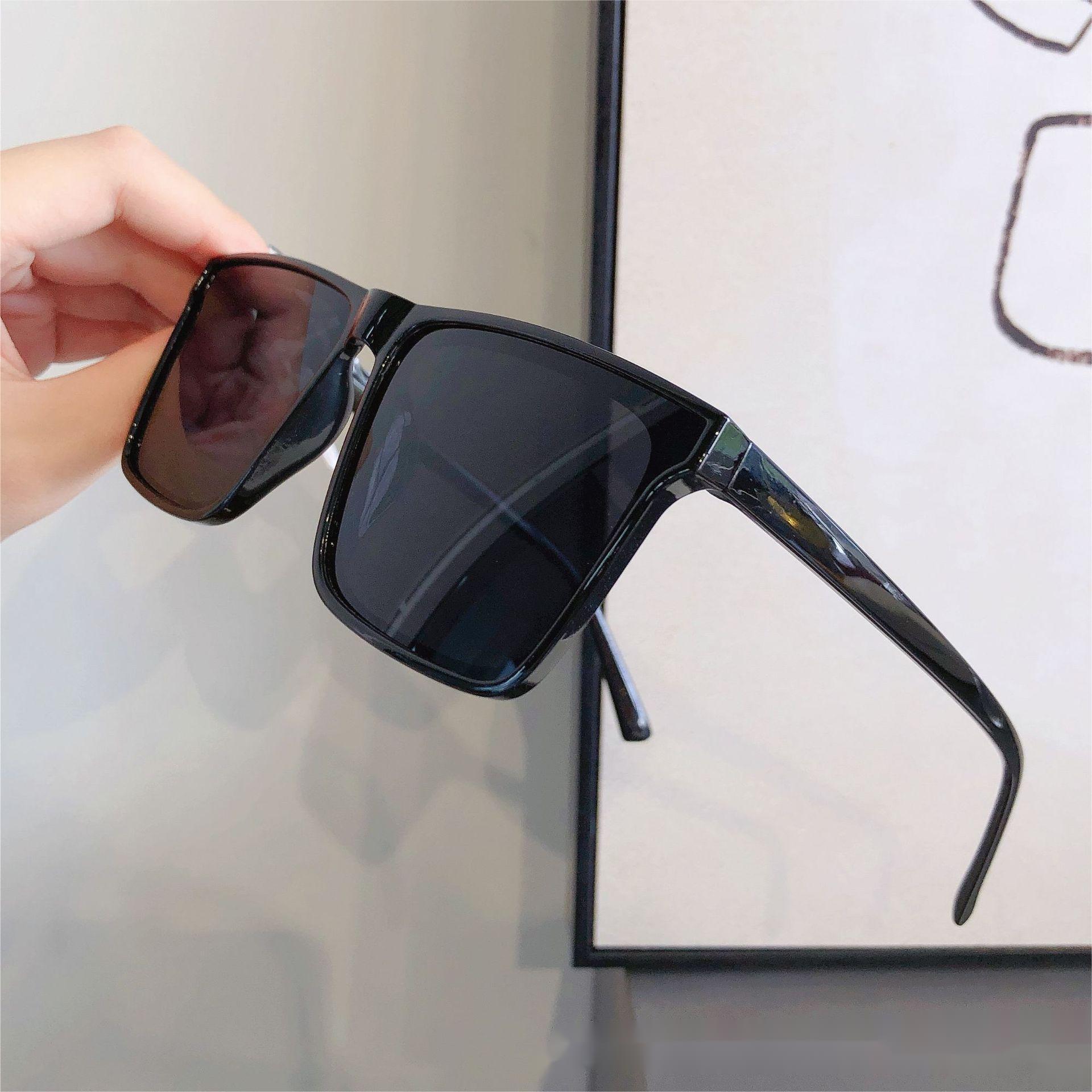 Men's And Women's UV Protection Street Style Sunglasses - Image 3