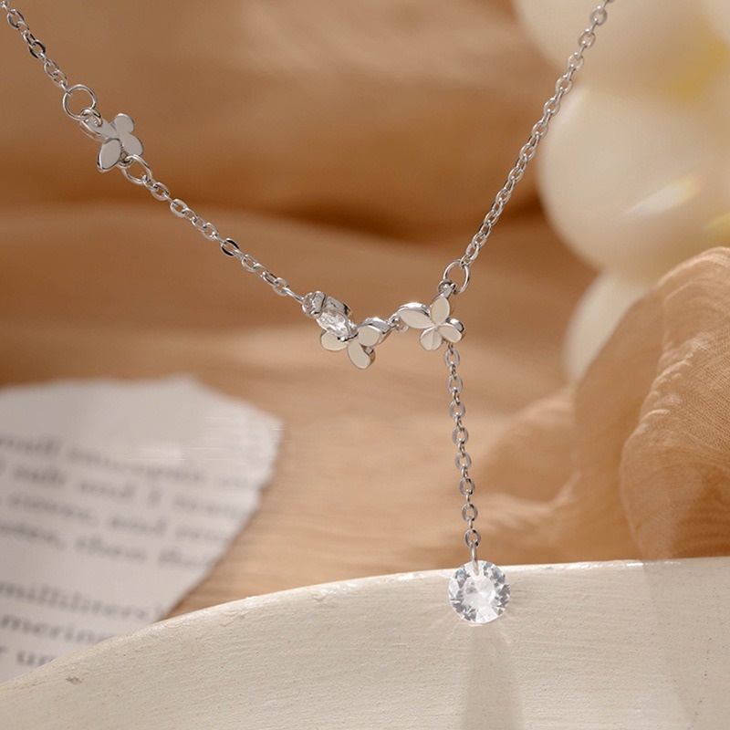 Butterfly Anklet, Featuring An Exquisite Butterfly Design That's Agile And Elegant. The Thin Chain Fits The Ankle Snugly, Glows With A Faint Shimmer, Adding Romantic Ingenuity To Summer Outfi