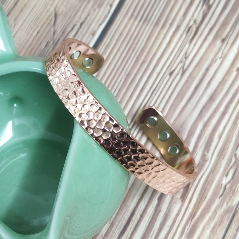Bronze Magnetic Small Wave Pattern Red Magnetic Therapy Bracelet