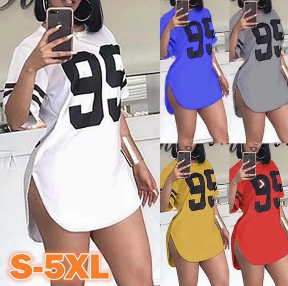 Title 2, Round Neck Numbers Printed Split Short-sleeved ...