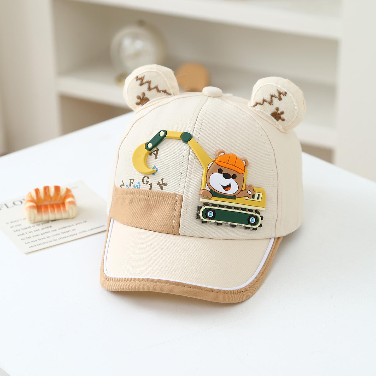 Summer 1-3-year-old Boys And Girls Sun Hats - Bear Driving An Excavator, Duck-shaped Brimmed Hat, Outdoor Travel Baseball Cap