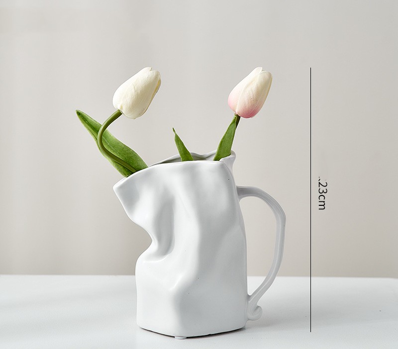 Kettle vase white