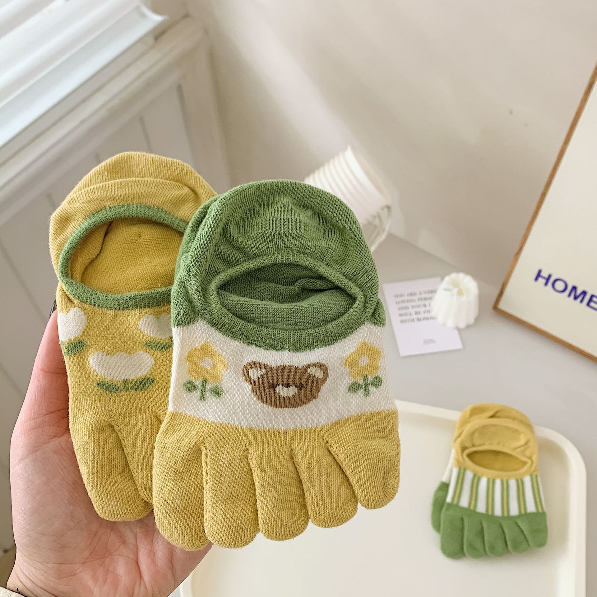Spring And Summer Women's Thumb  Split Toe Socks