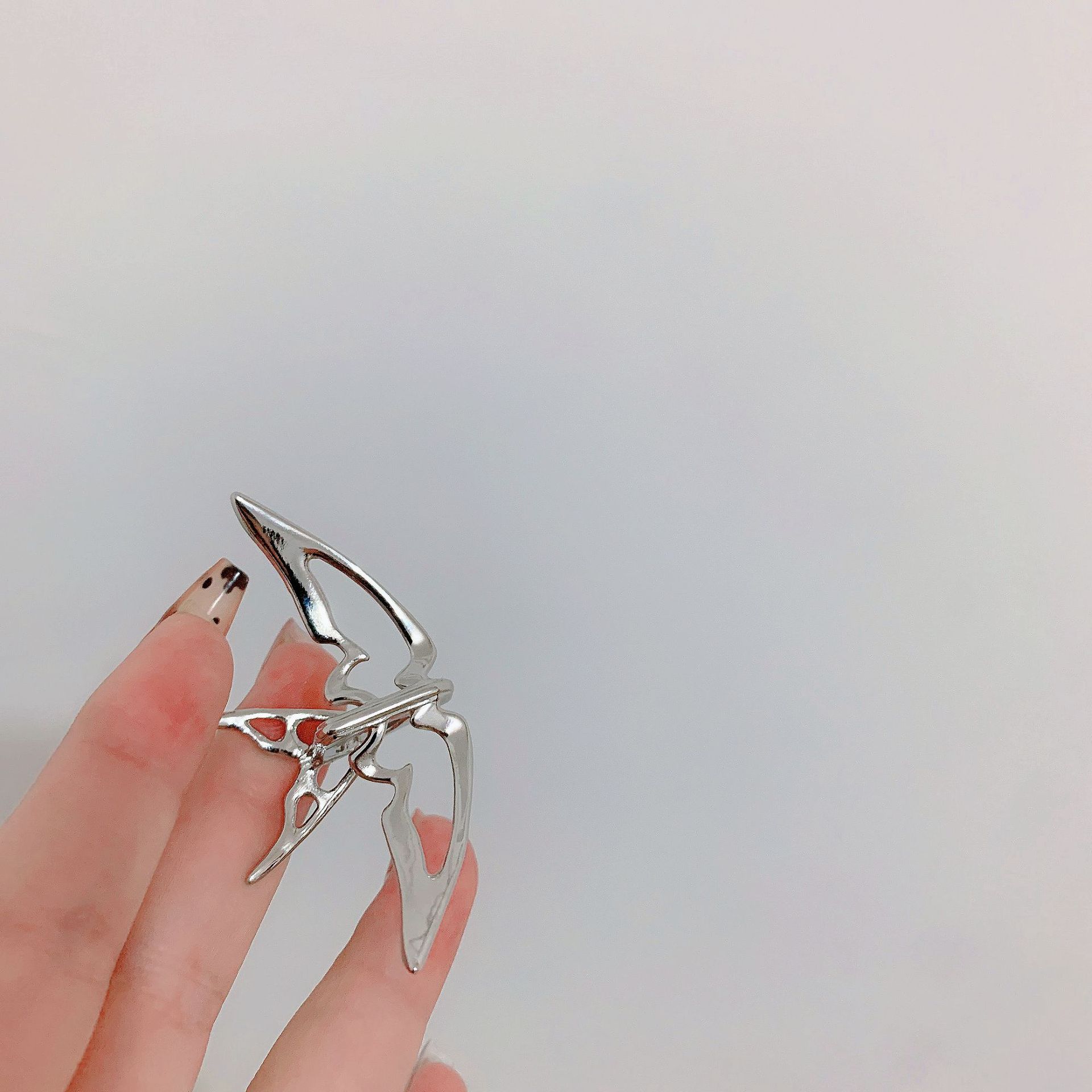 Cool Chic Dovetail Bow Ear Cuffs