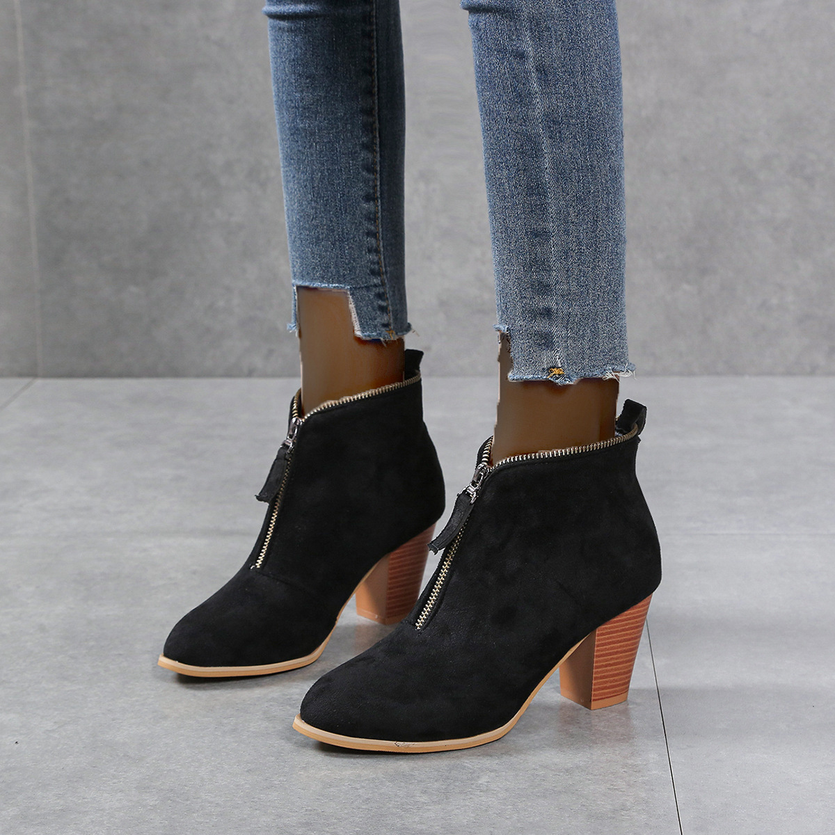 Women's Fashion Frosted Retro Coarse Heel Martin Boots