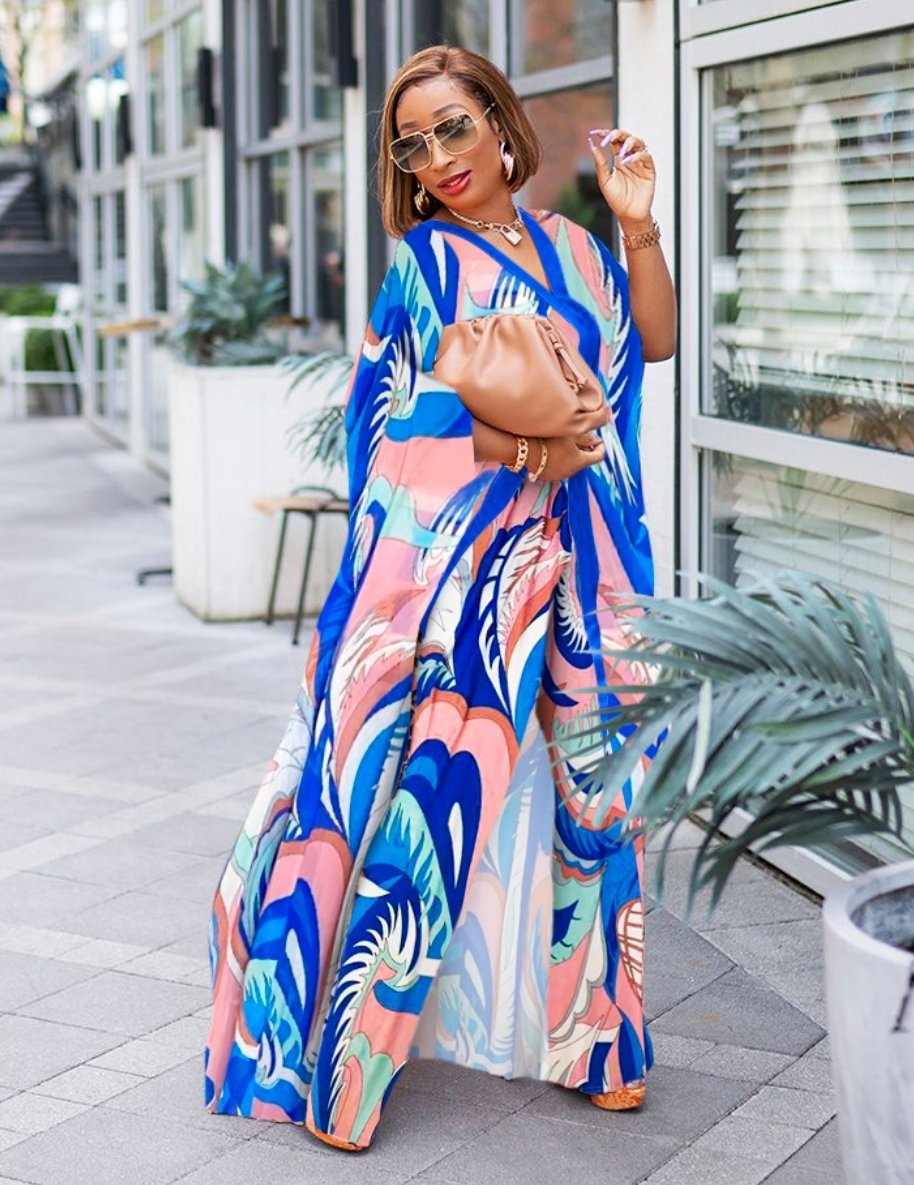 Ensemble robe et pantalon de couleur africaine