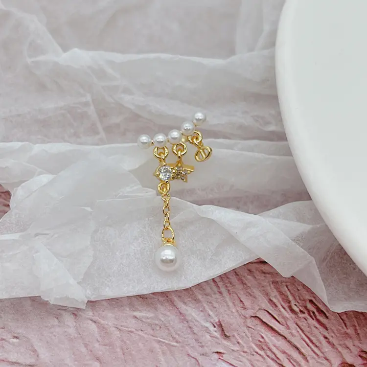 Flash Diamond Moon And Long Star Moon Pendant