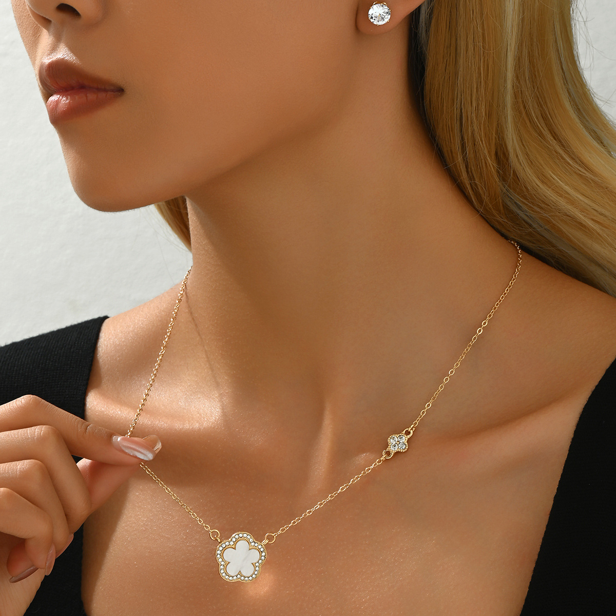 Cross-border European American Women Jewelry Set, Niche Plum Blossom Design Pendant Necklace With Sheet Inlay, Matching Versatile Trendy Earrings For Ladies