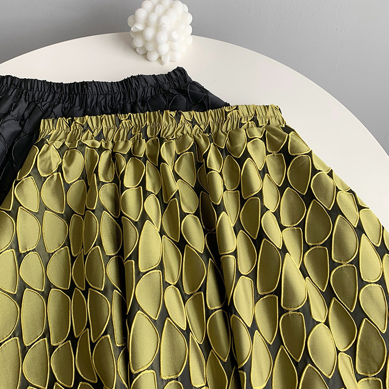 Women's Heavy Industry Three-dimensional Texture Skirt