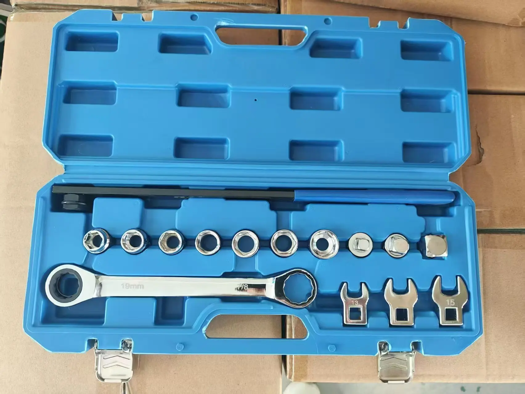 15-piece Adjustable Wrench For Automotive Engine Belt