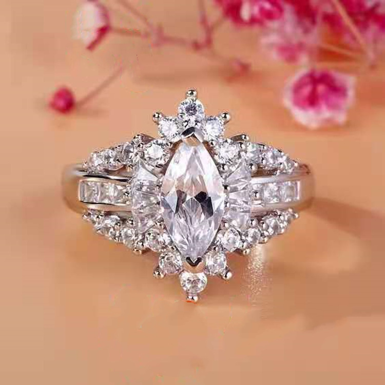 European And American Popular Horse Eye Zircon Beautiful Crown Women's Proposal Ring