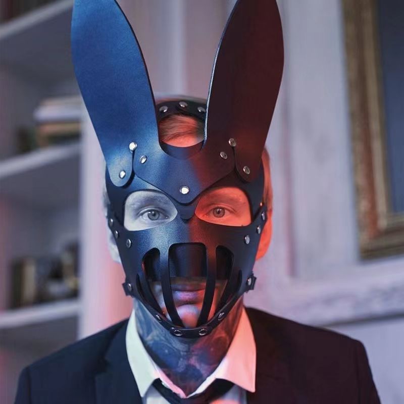 Black Leather Rabbit Ear Mask — foto 5