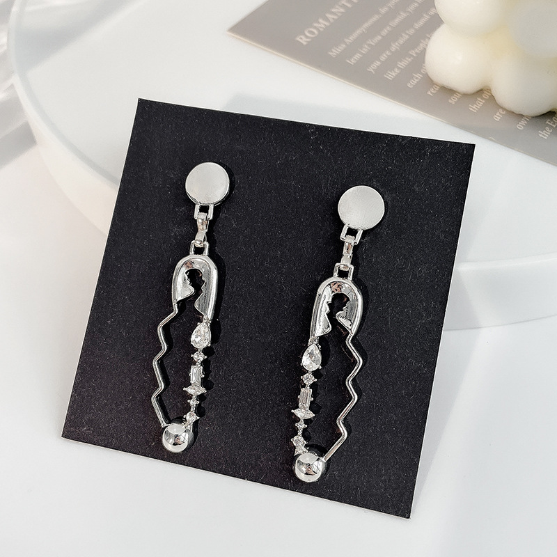 Wave Diamond Clip Fashionable Earrings