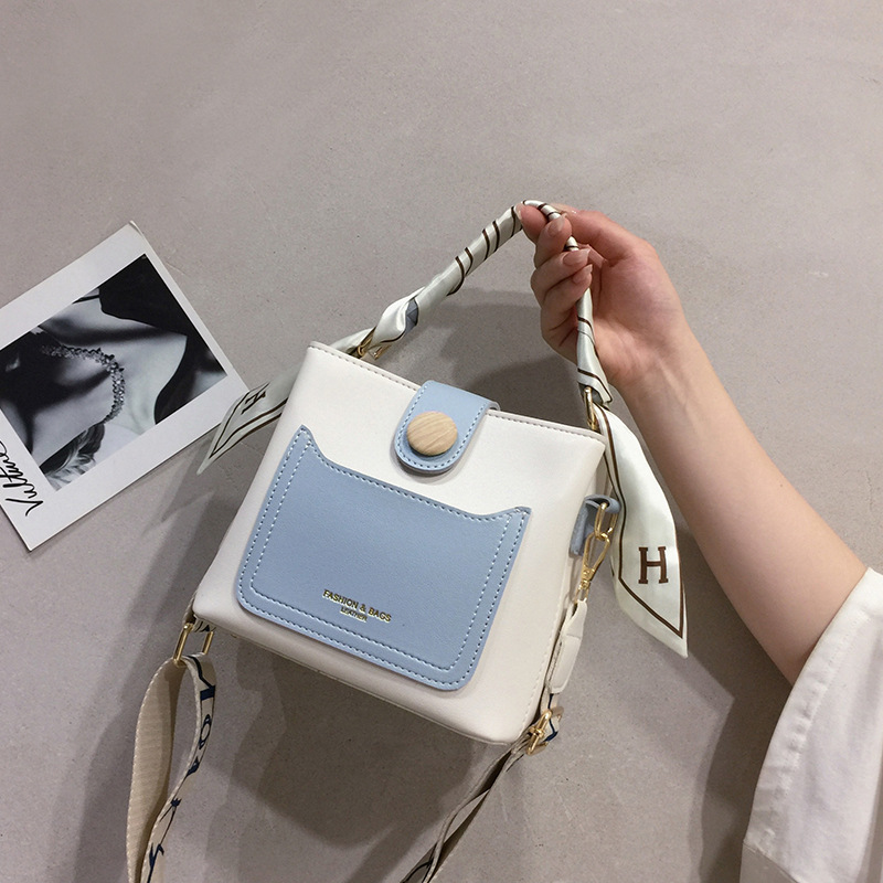 Small  Bag Female Bag New Ins Messenger Bag Tide Hit Color