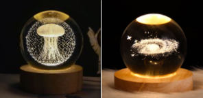 Kleine nachtlamp met kristallen bol, sterrenhemel en planeten – massiefhouten lampvoet, zonnestelsel 6 cm, 2 stuks
