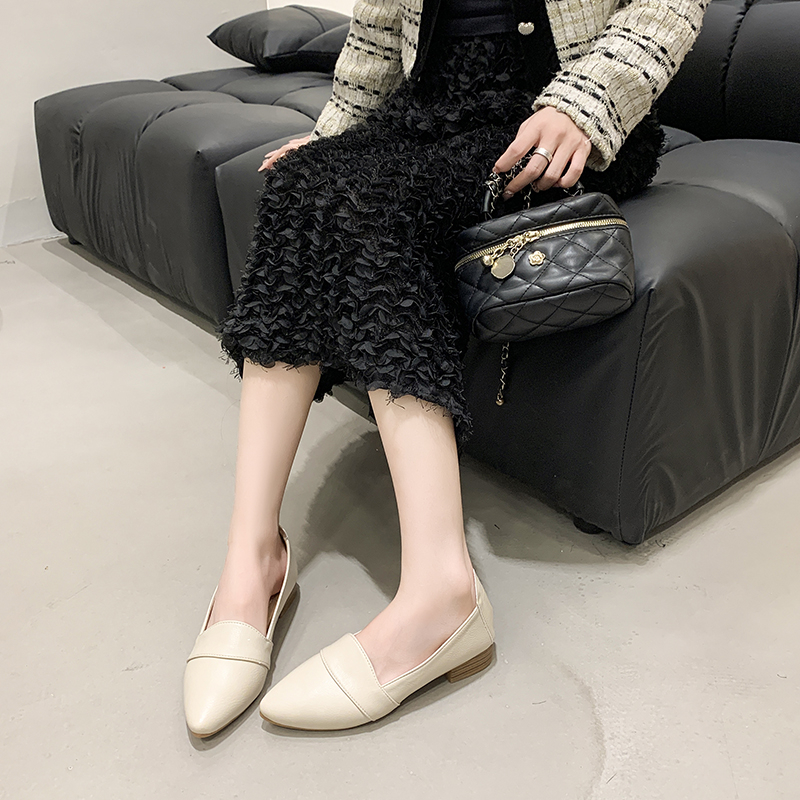 Pointed Toe Block Heel Pumps