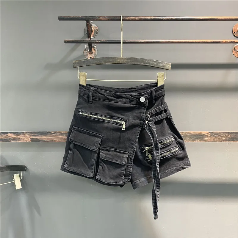 Korean Version Irregular Multi-pocket Work Clothes A-line Shorts - Black
